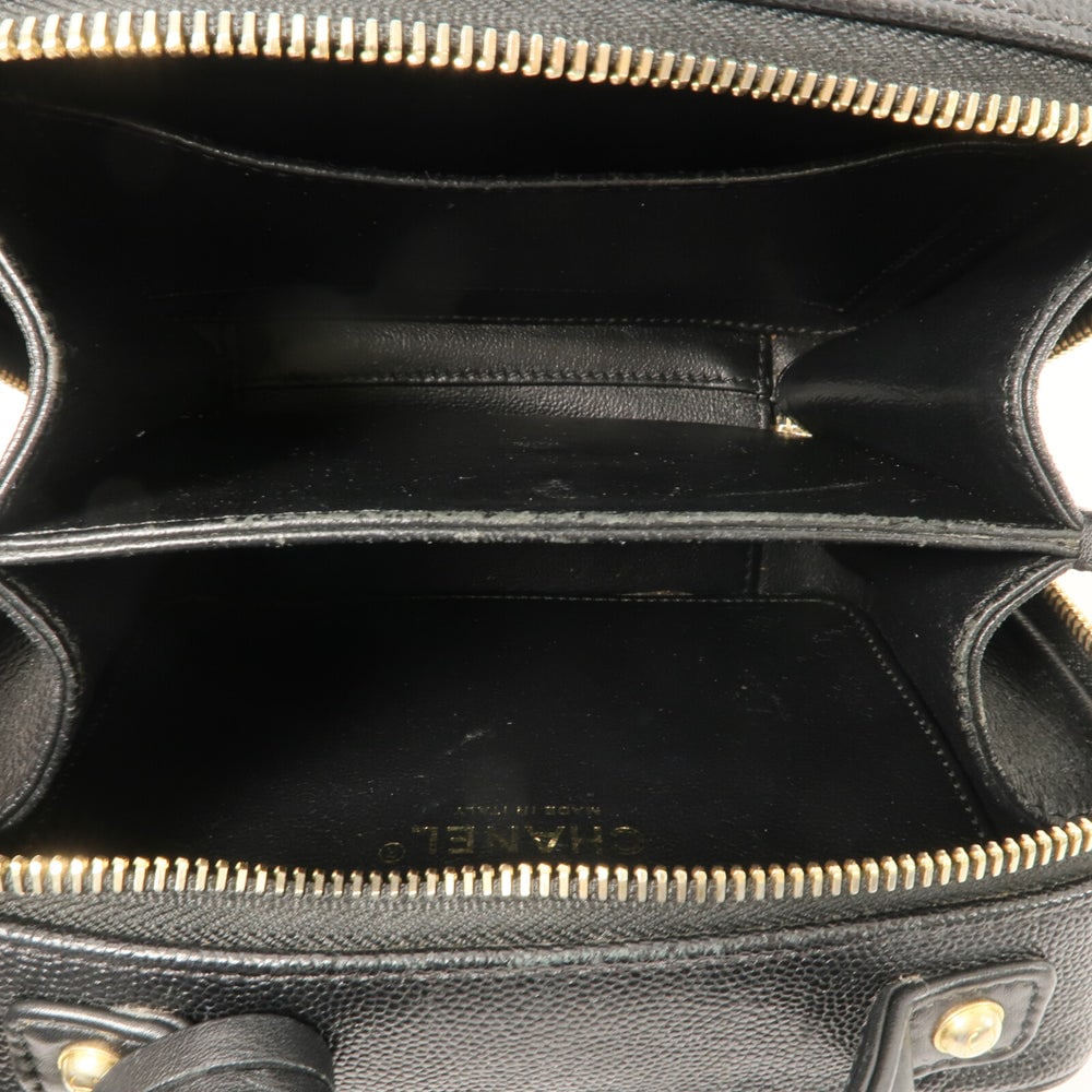 Chanel Vanity Case 17 Black - 5