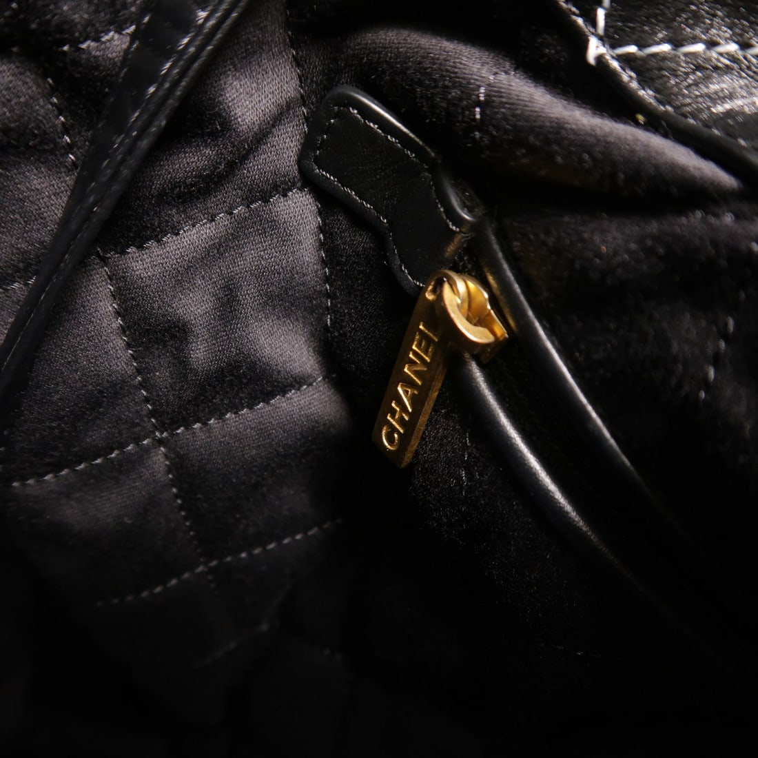 Chanel 22 Backpack Black - 17
