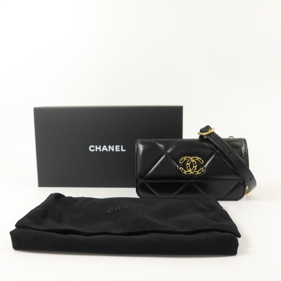 Chanel C19 Belt Bag Black - 10