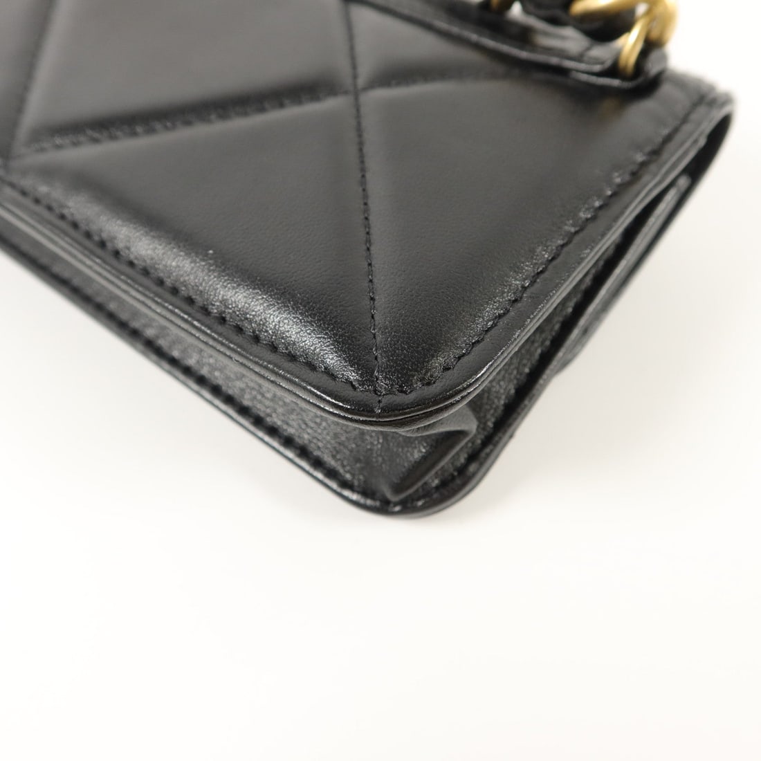 Chanel C19 Belt Bag Black - 15