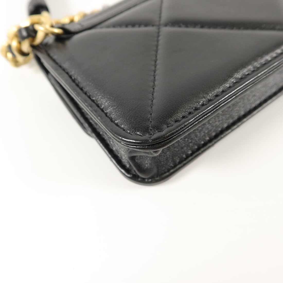 Chanel C19 Belt Bag Black - 16