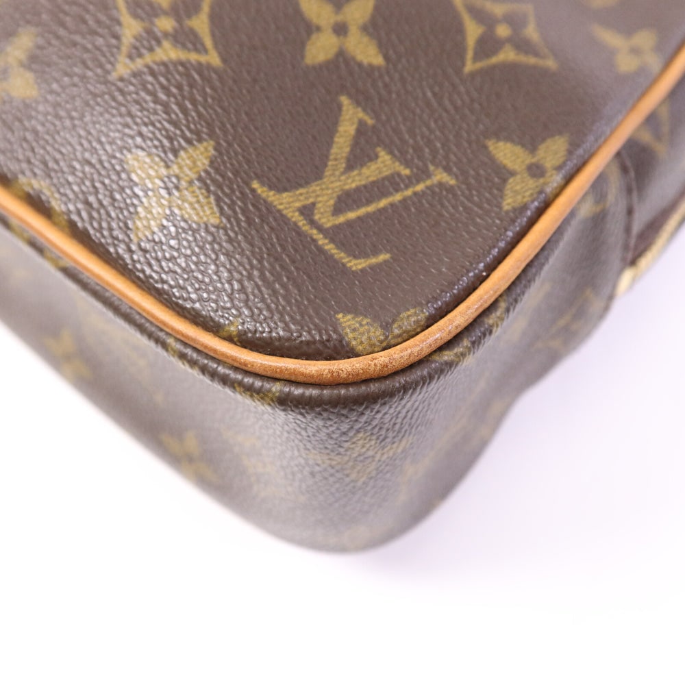 Louis Vuitton Pegase Handbag Monogram - 13