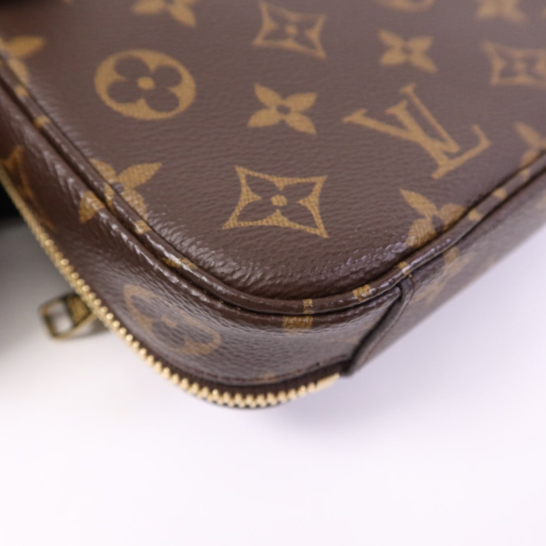 Louis Vuitton Utility 2 Way Bag - 12
