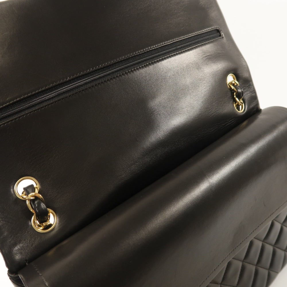 Chanel Maxi Classic Black - 17