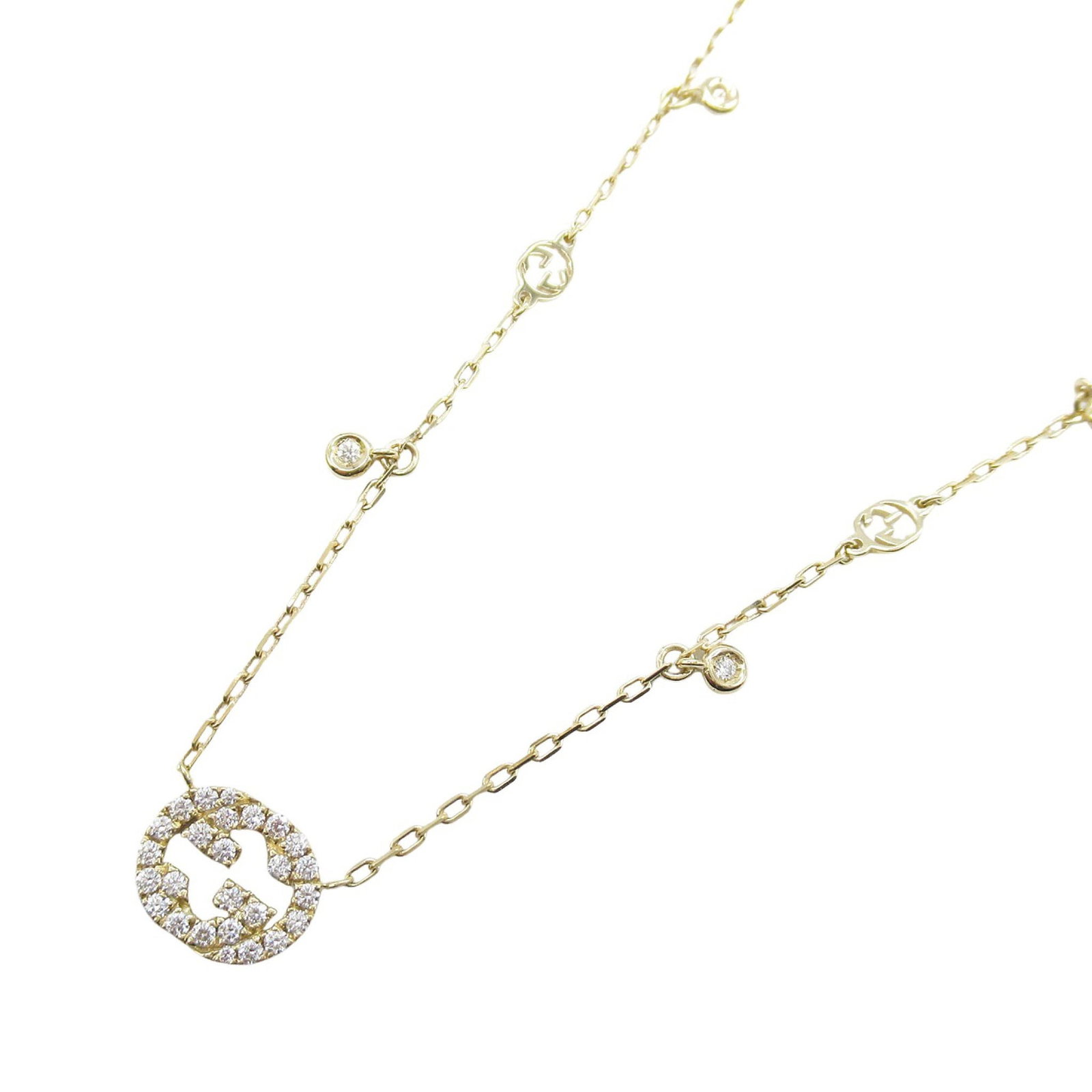 Gucci Interlocking Diamond Necklace: Interlocking diamond necklace in K18 yellow gold.