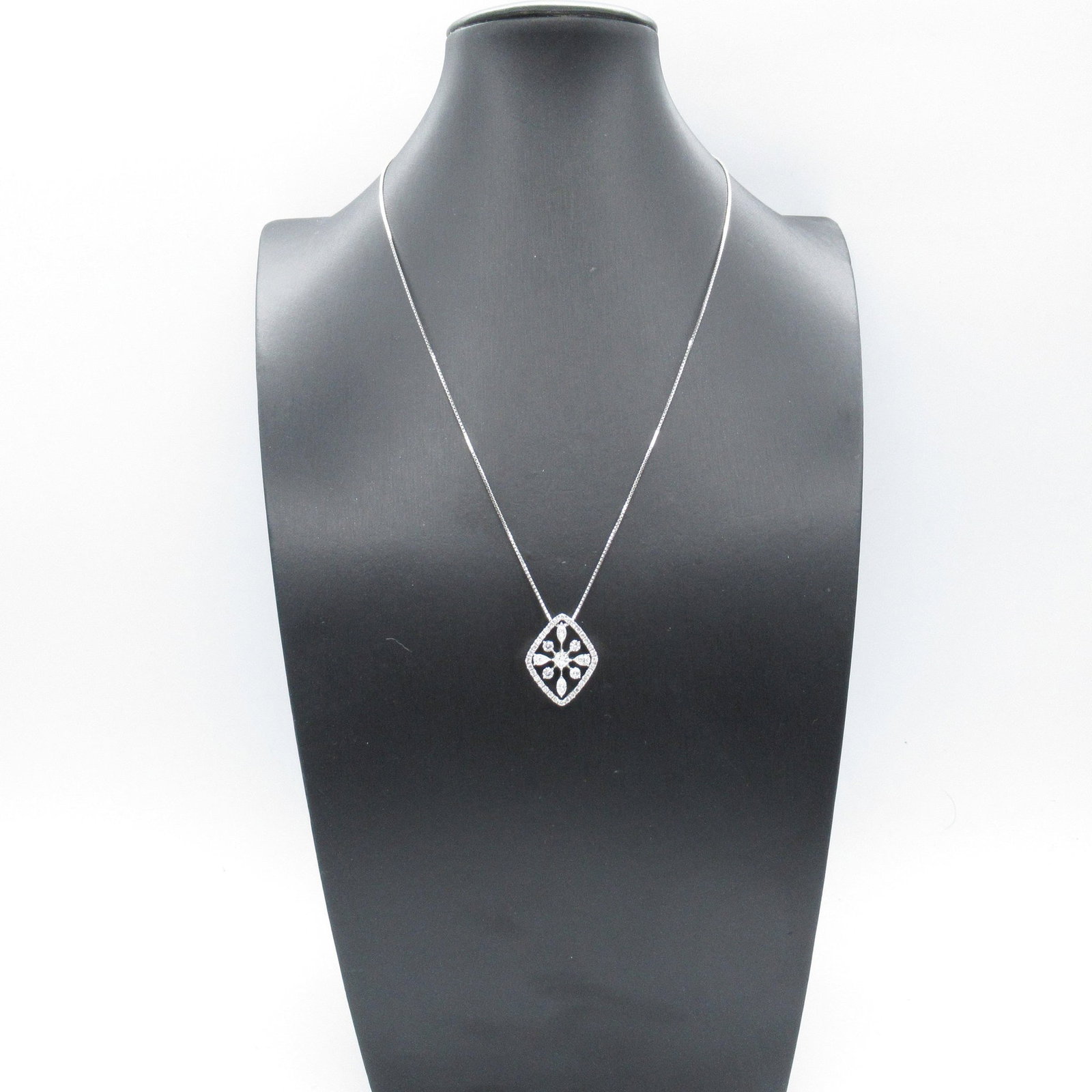 Diamond Necklace White Gold - 6