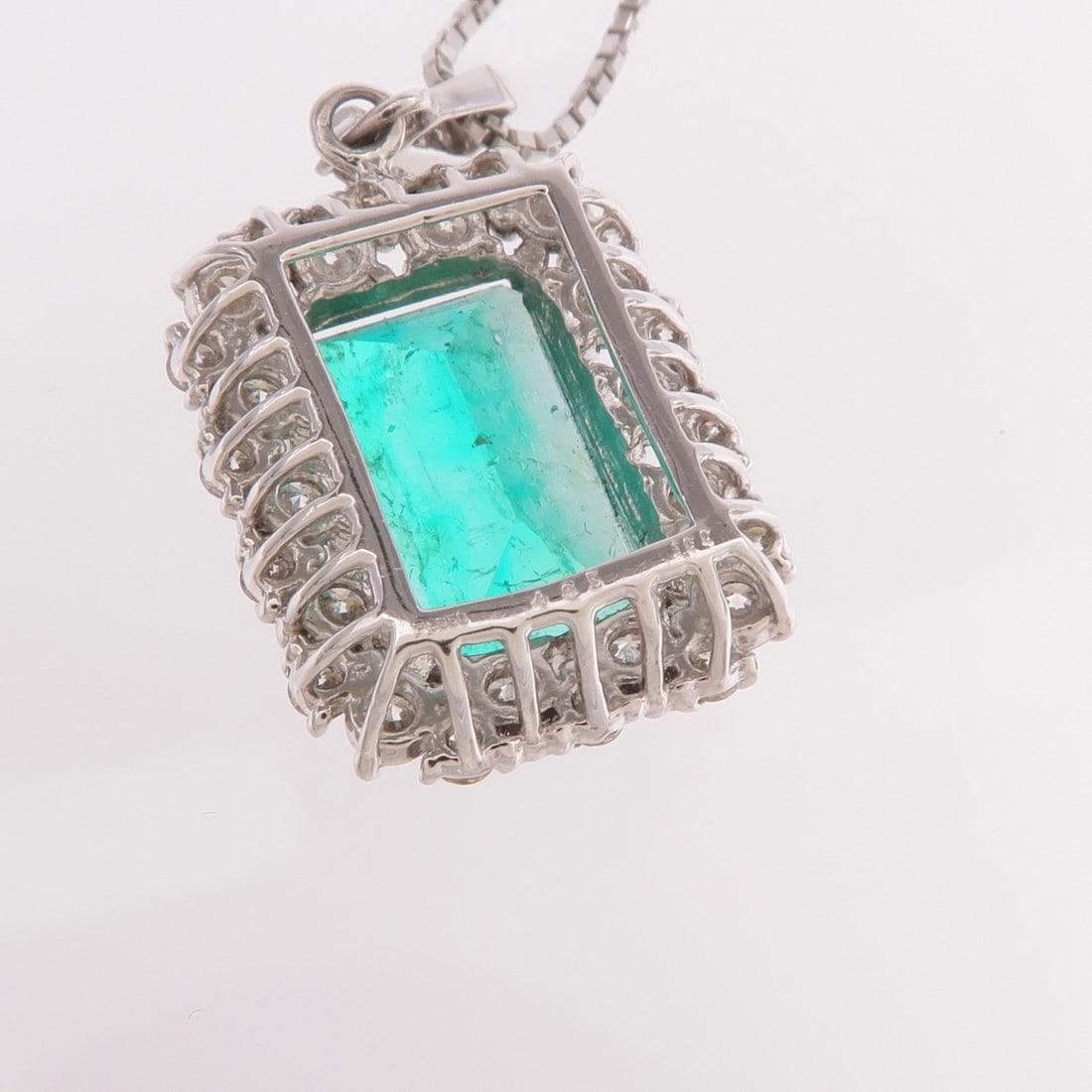 Emerald Diamond Necklace Platinum - 8