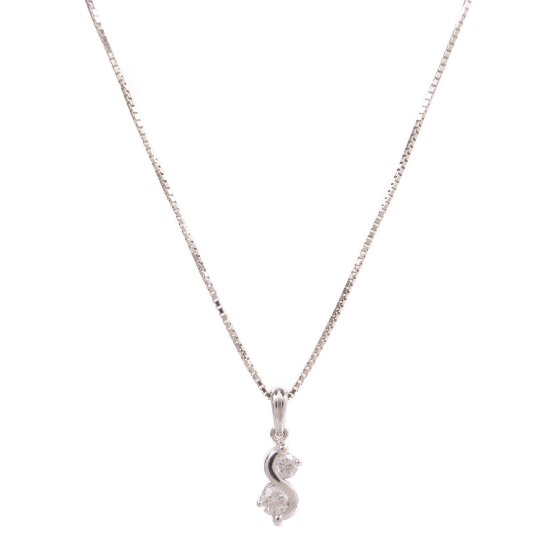 Diamond Necklace 18K White Gold: Diamond necklace in 18K white gold.