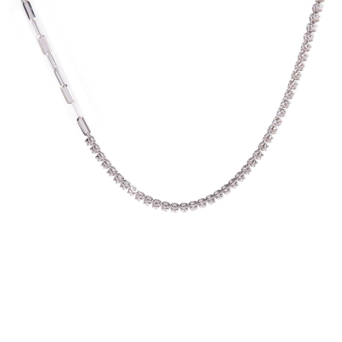 Diamond Necklace 18K White Gold: Diamond necklace in 18K white gold.