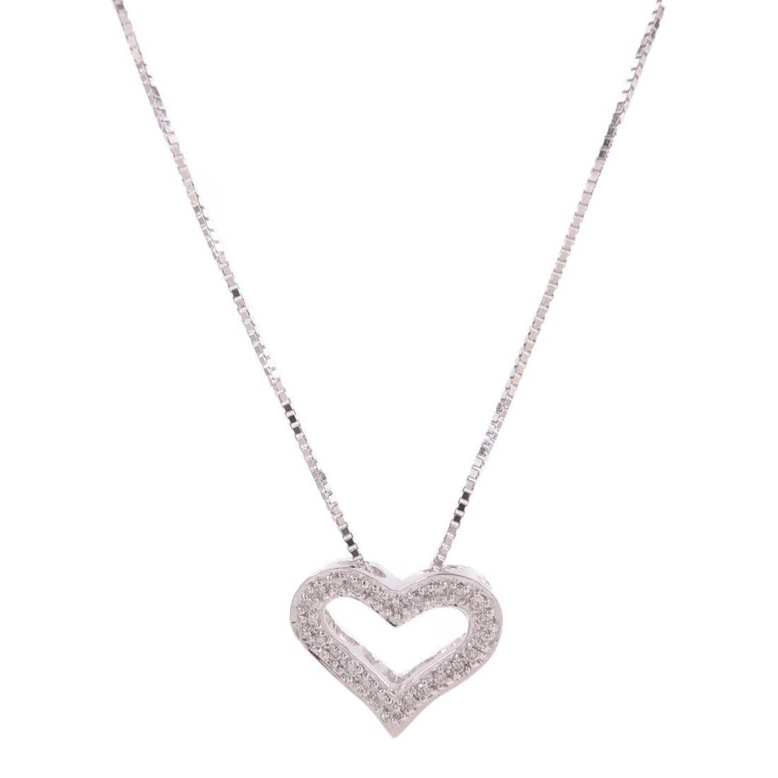 Diamond Necklace 14K White Gold: Diamond necklace in 14K white gold.