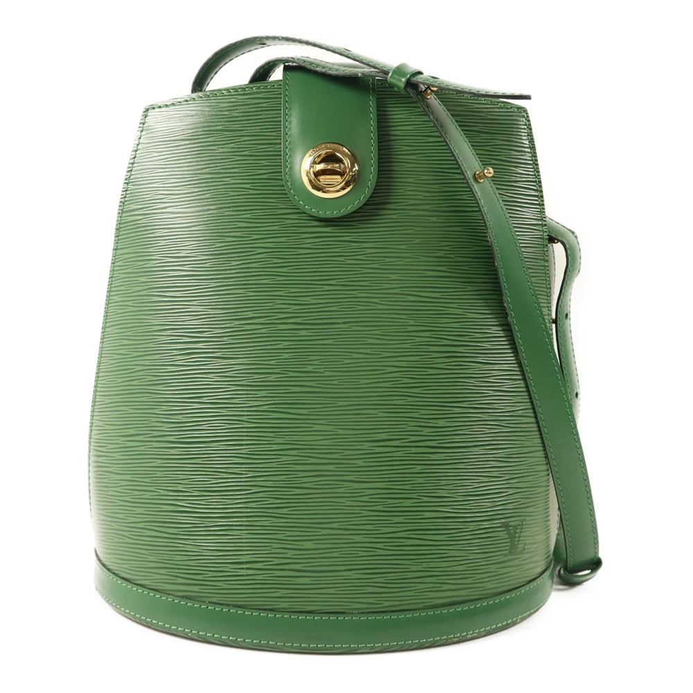 Louis Vuitton Cluny Epi Green Shoulder Bag: Authenticated genuine Louis Vuitton Cluny shoulder bag in green Epi calfskin with gold-tone hardware. Product no. VI0985. Approx. W21.5-26 x H29.5 x D17 cm; shoulder adjusts from 70 to 82 cm. No
