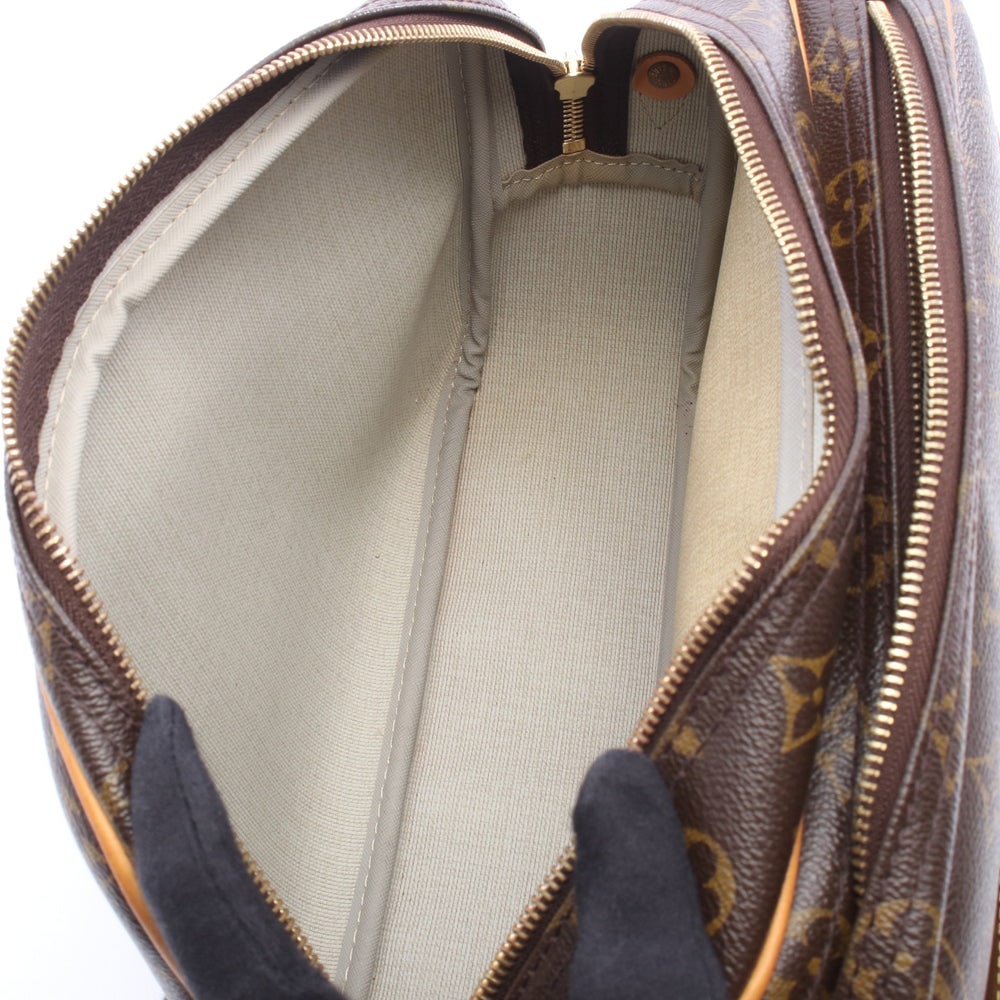 Louis Vuitton Reporter PM Monogram Bag - 3