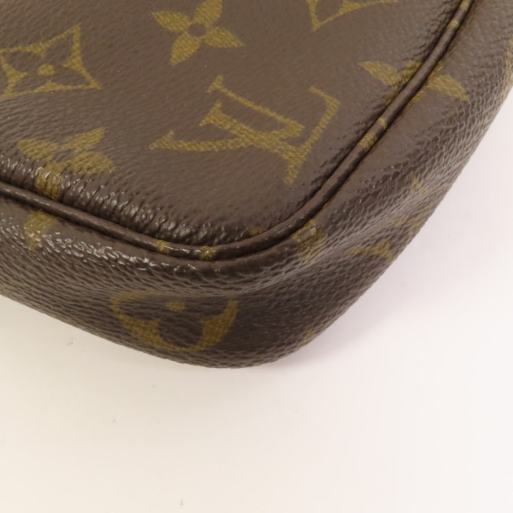 Louis Vuitton Pochette Accessoires - 11