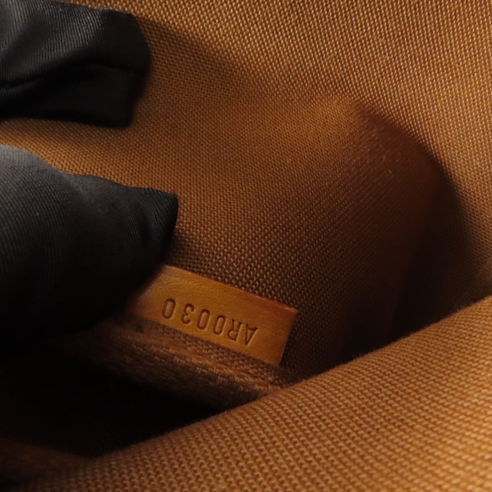 Louis Vuitton Pochette Accessoires - 9