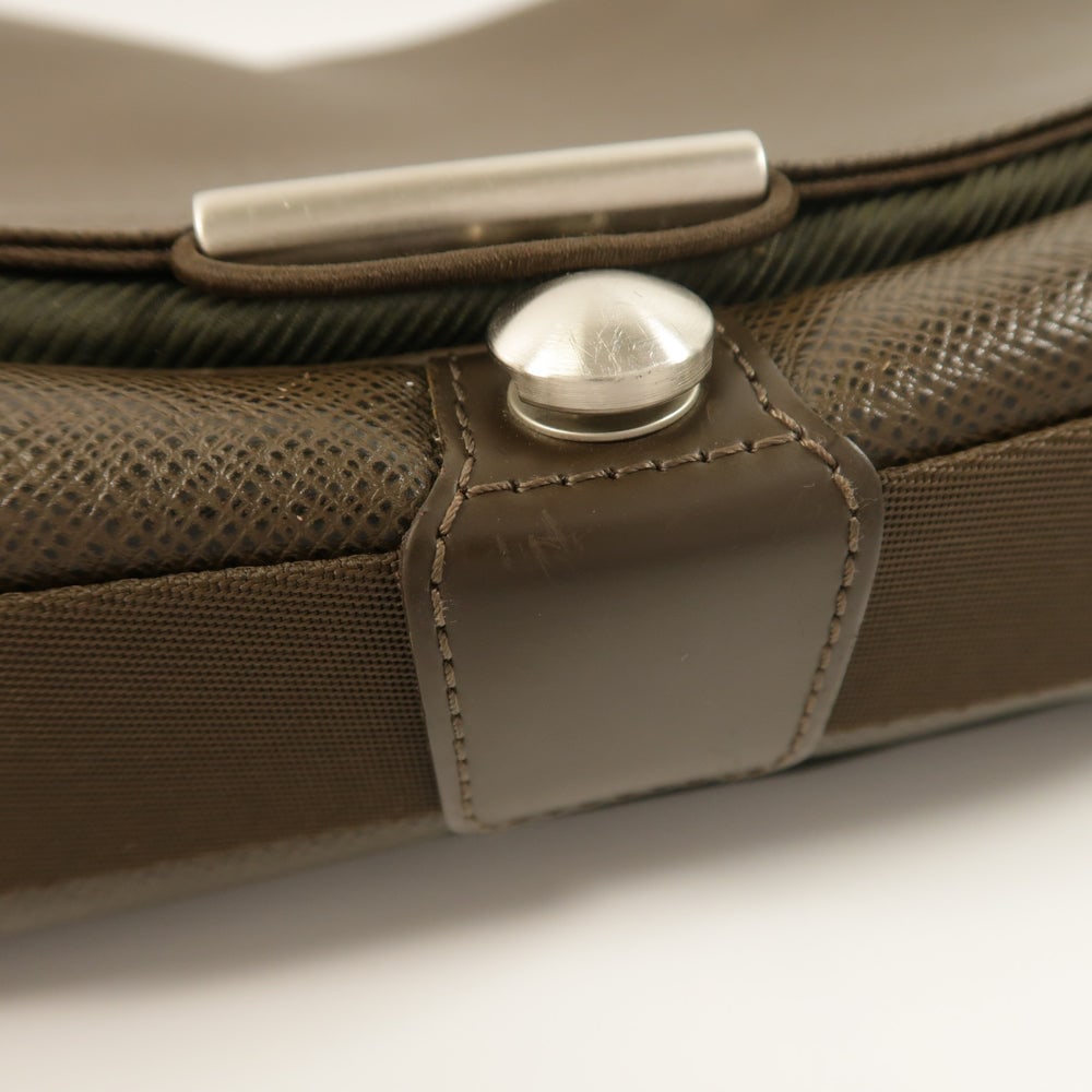 Louis Vuitton Viktor Messenger Brown - 19