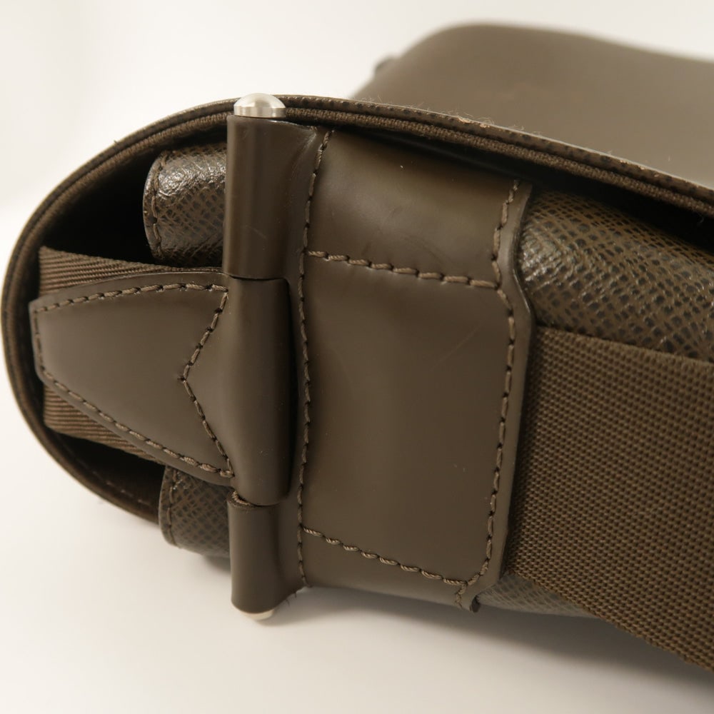 Louis Vuitton Viktor Messenger Brown - 20