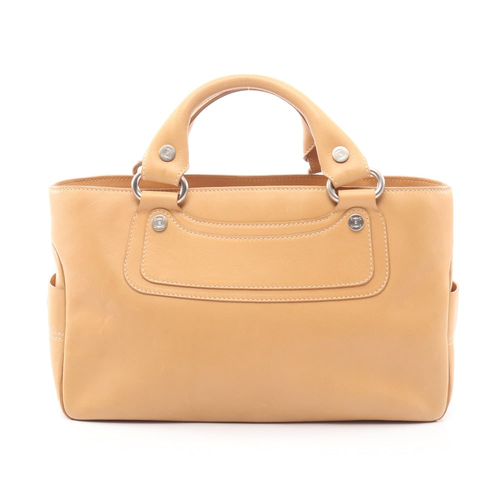 Celine Boogie Bag Beige: Celine Boogie Bag Handbag. Color: Beige. Material: Leather. Size: 34.5/31 X 19.5 X 12.5 Cm. Handle: 30 Cm.