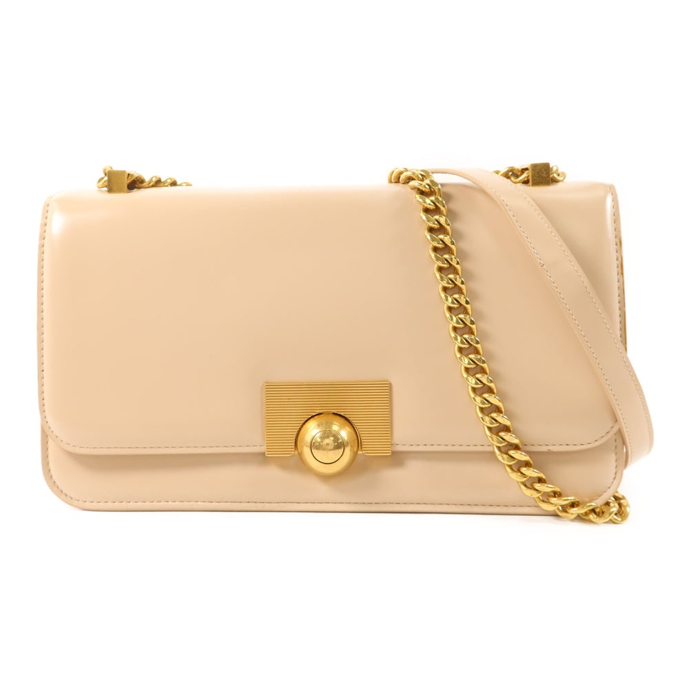 Bottega Veneta Beige Chain Shoulder Bag: Authentic and authenticated Bottega Veneta chain shoulder bag in beige calfskin. Product no. B08484464S. Approx. 28W x 18H x 8D cm with 58-92 cm strap. Includes storage bags and shoulder strap.