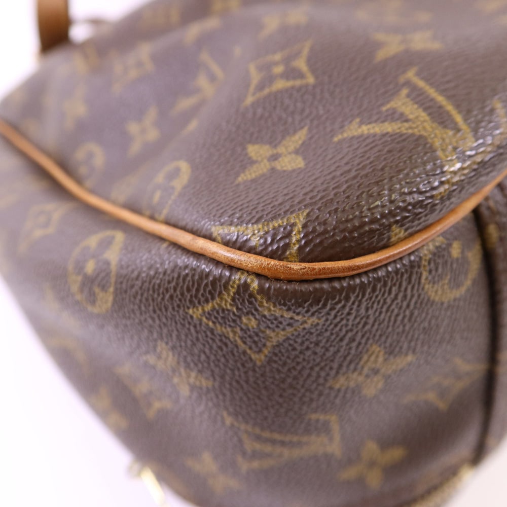 Louis Vuitton Excursion Shoe Case - 17