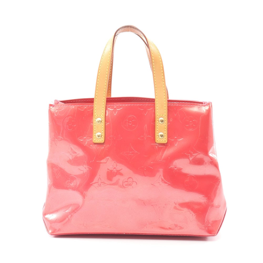 LV Reade PM Vernis Raspberries: Authentic and authenticated Louis Vuitton Reade PM Monogram Vernis Raspberries handbag in pink leather. Model M9132F, product no. MI0036. Approx. 18H x 22W x 10D cm with 28 cm handle.