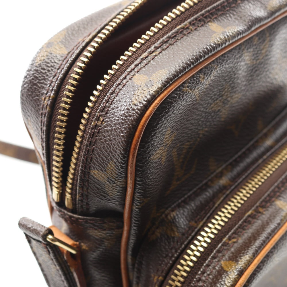 Louis Vuitton Amazon Monogram Bag - 8
