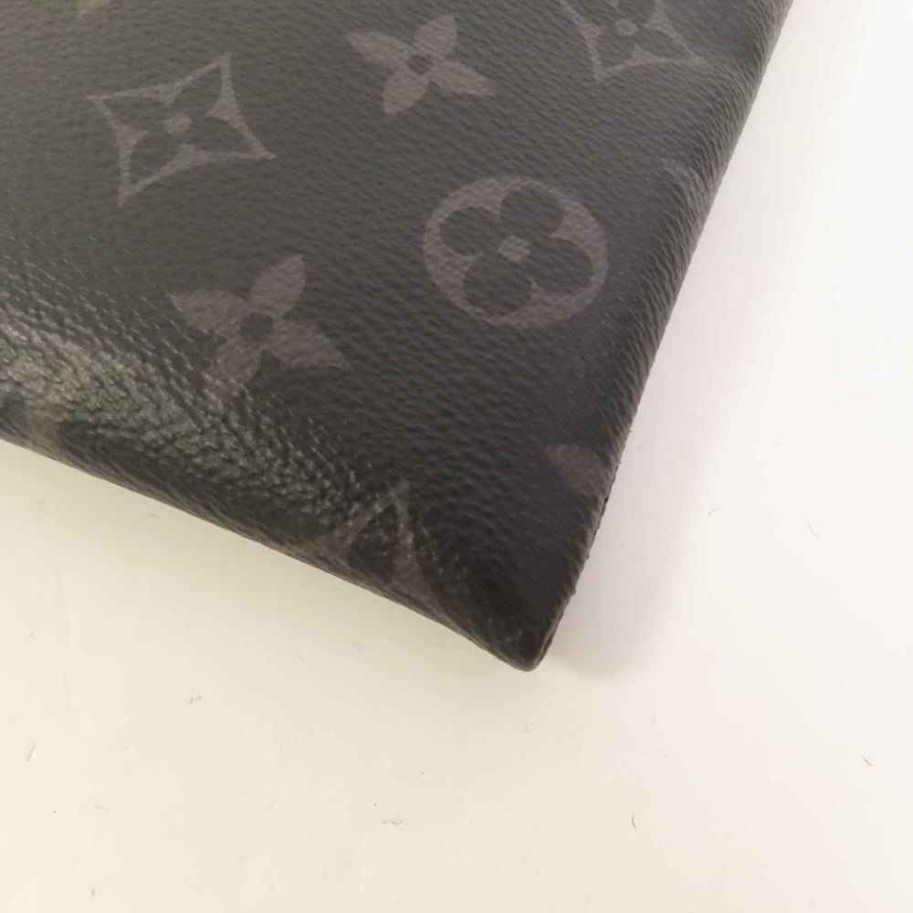 Louis Vuitton Discovery Pochette - 11