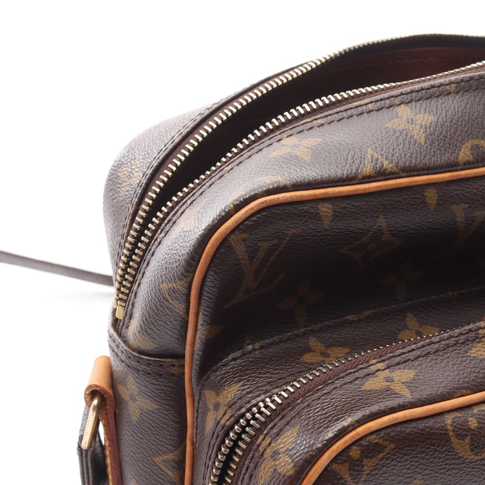 Louis Vuitton Nil Monogram Shoulder Bag - 11