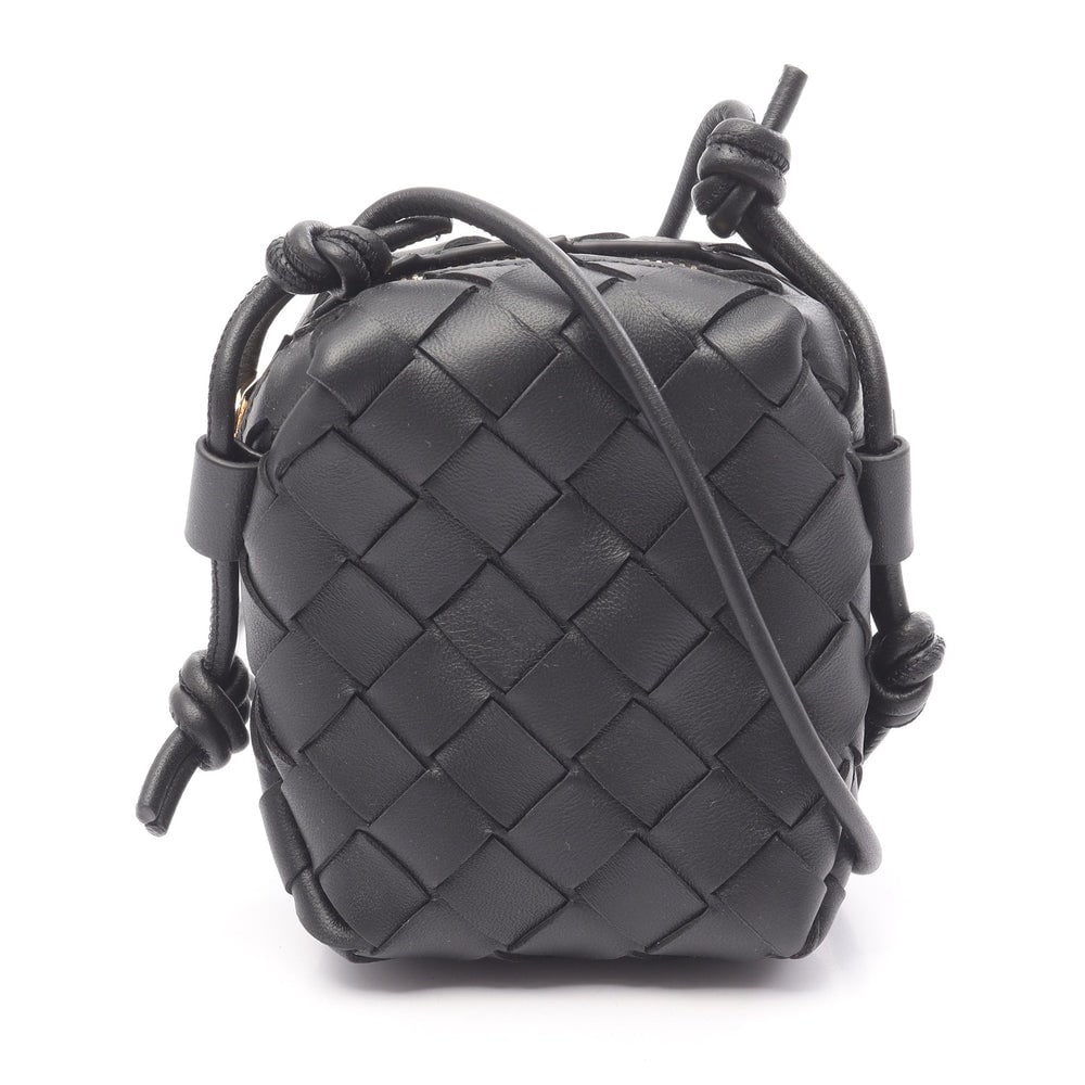 Bottega Intrecciato Micro Black: Black leather micro shoulder bag. Includes storage bag. 8 x 11 x 4.5 cm.