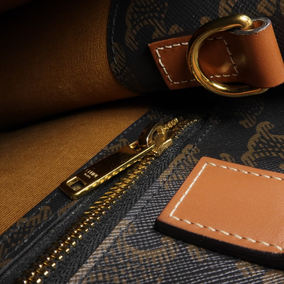 Celine Triomphe Cabas Vertical - 15