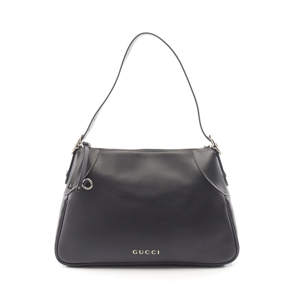 Gucci GG Emblem Medium Shoulder Black: Black leather Gucci GG Emblem Medium one-shoulder bag. Approx. 36 x 24 x 6 cm; strap 36-56 cm, max drop 22 cm. Model 815217. Authentic and authenticated.