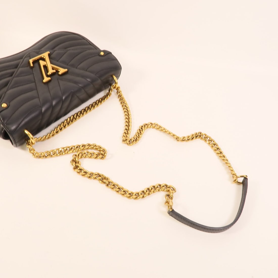 Louis Vuitton New Wave MM - 5