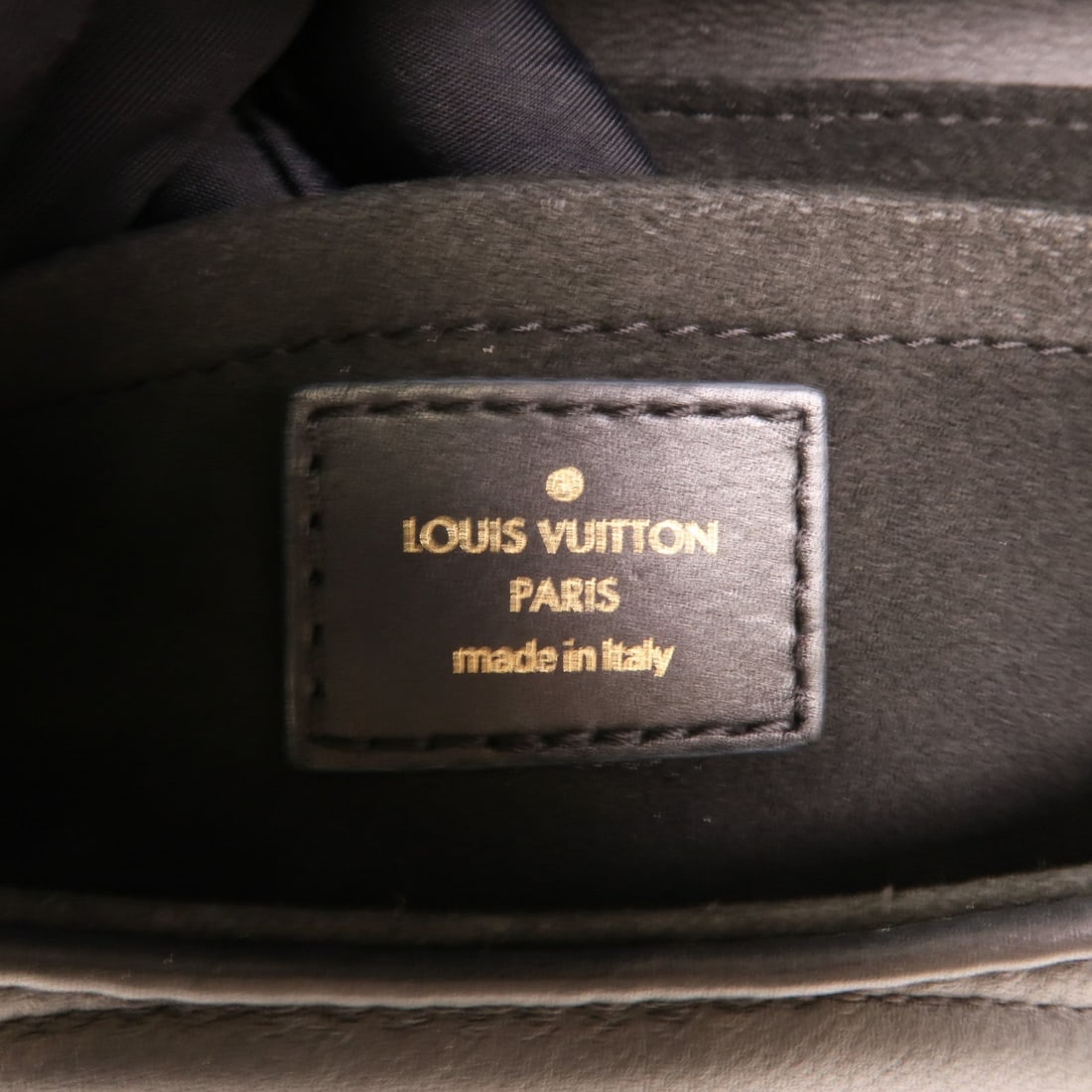 Louis Vuitton New Wave MM - 8