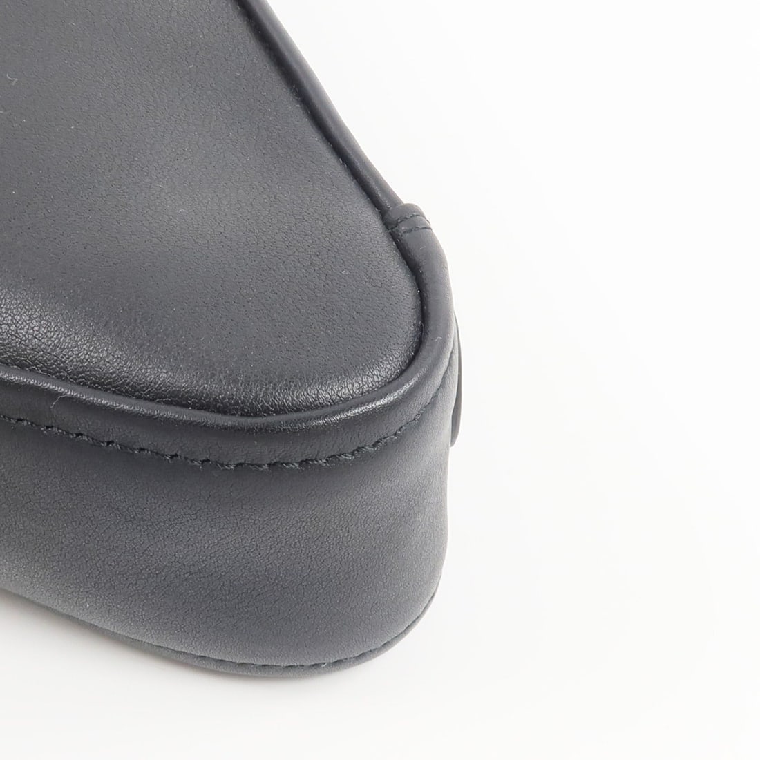 Louis Vuitton Lockme Bucket - 2