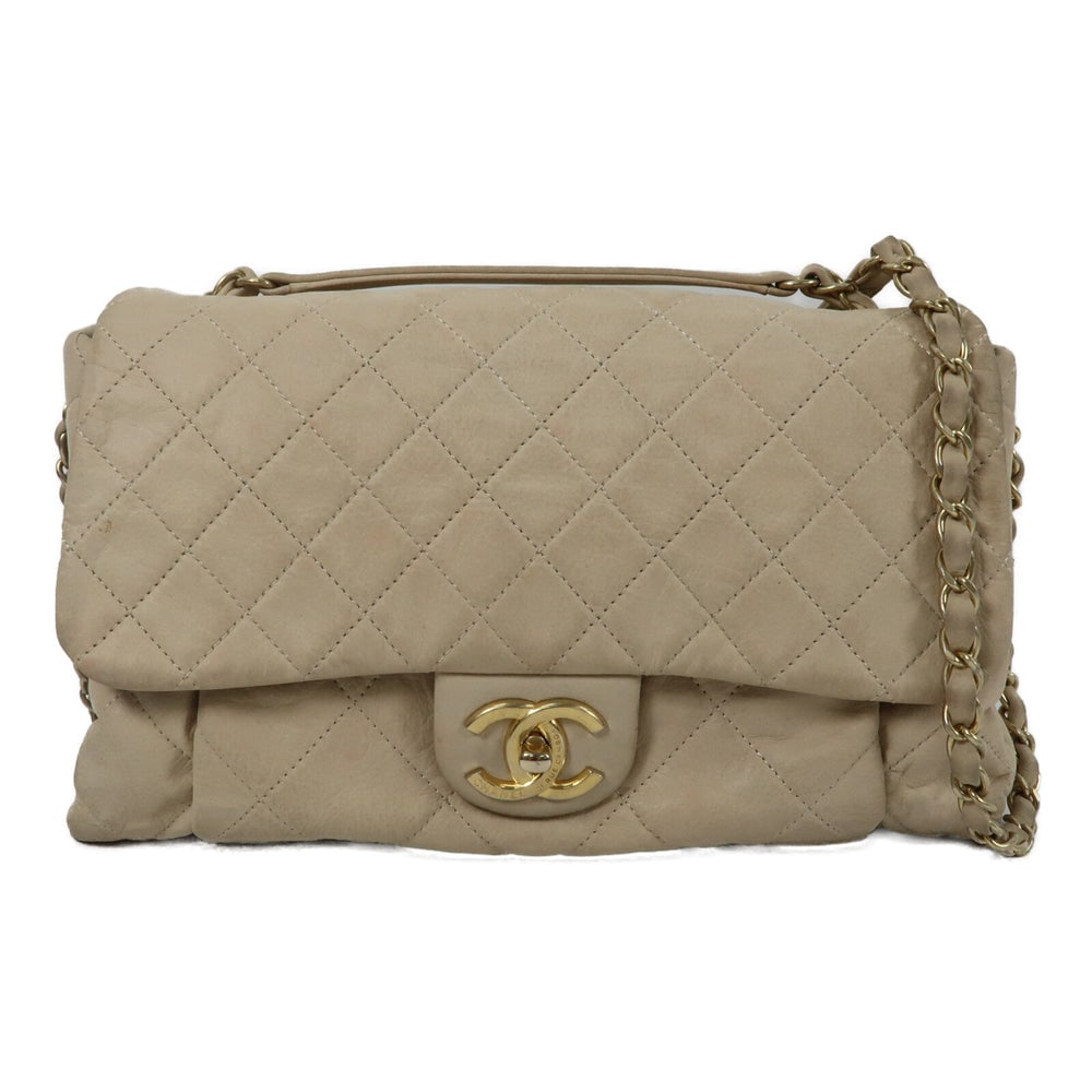 Chanel A66950 Chain Shoulder Bag: Beige calfskin chain shoulder bag with GHW; includes box storage bag and guarantee; W28 x H19 x D9 cm. Authentic and authenticated.