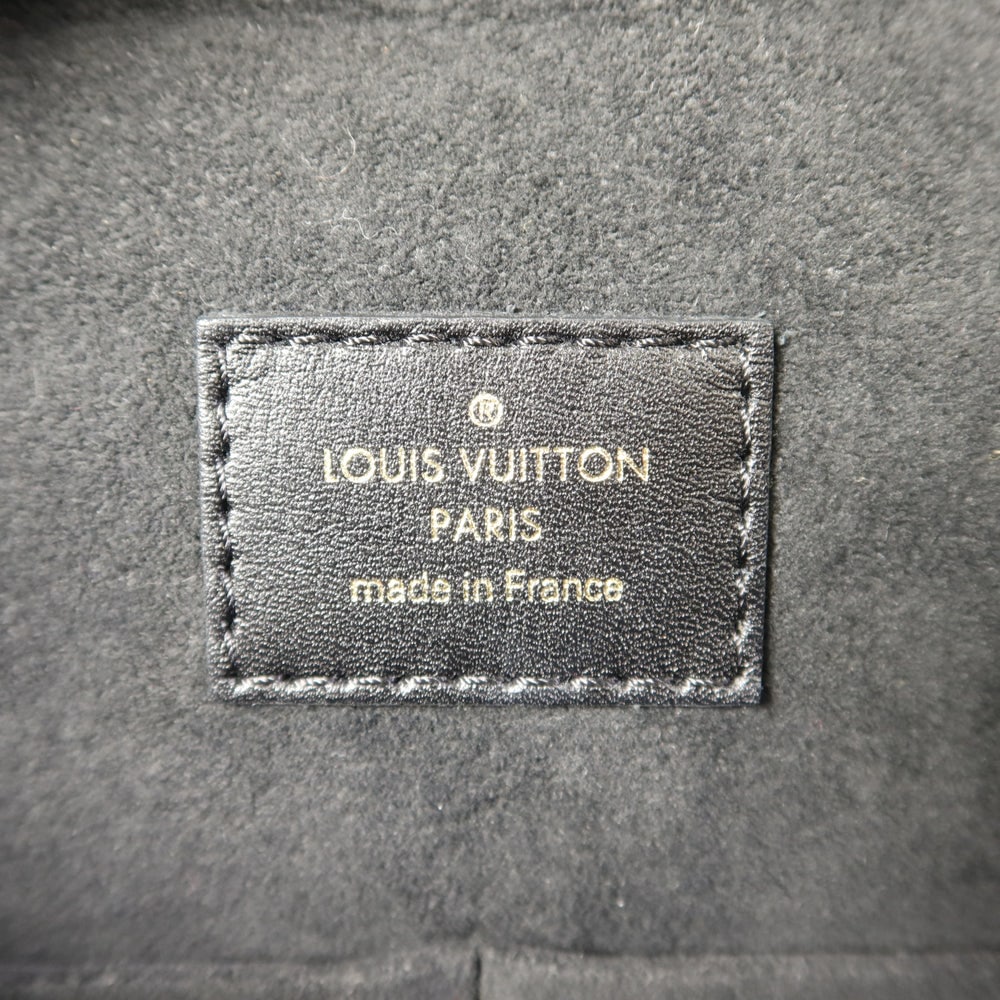 LV City Malle Reverse - 7