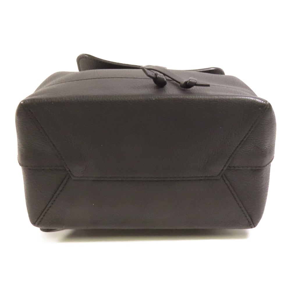 LV Lock Me Backpack Black - 4