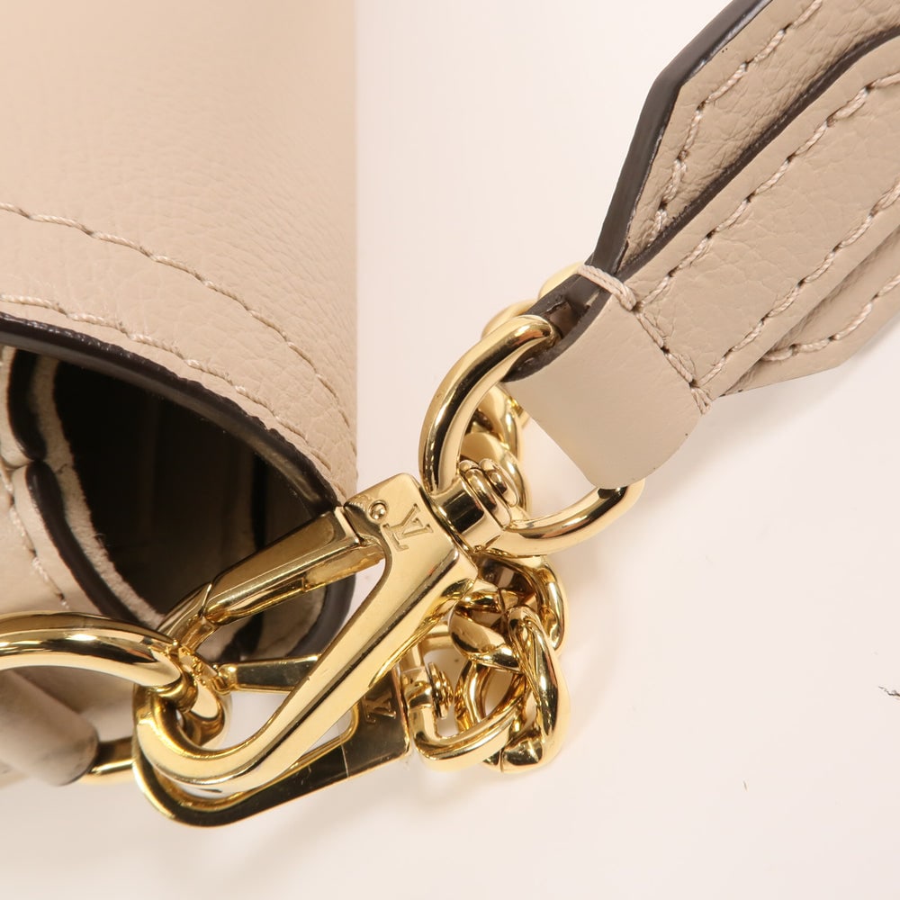LV Lockme 2 Way Beige - 14