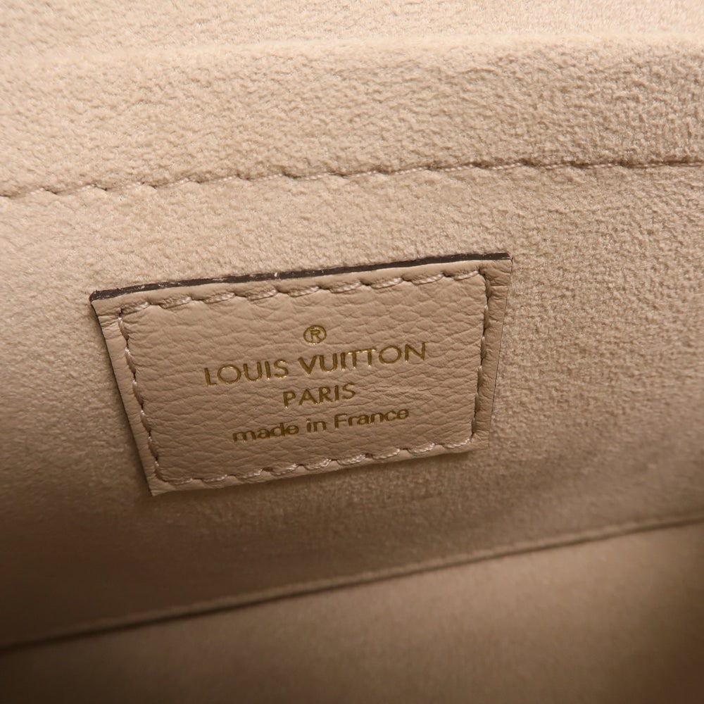 LV Lockme 2 Way Beige - 6