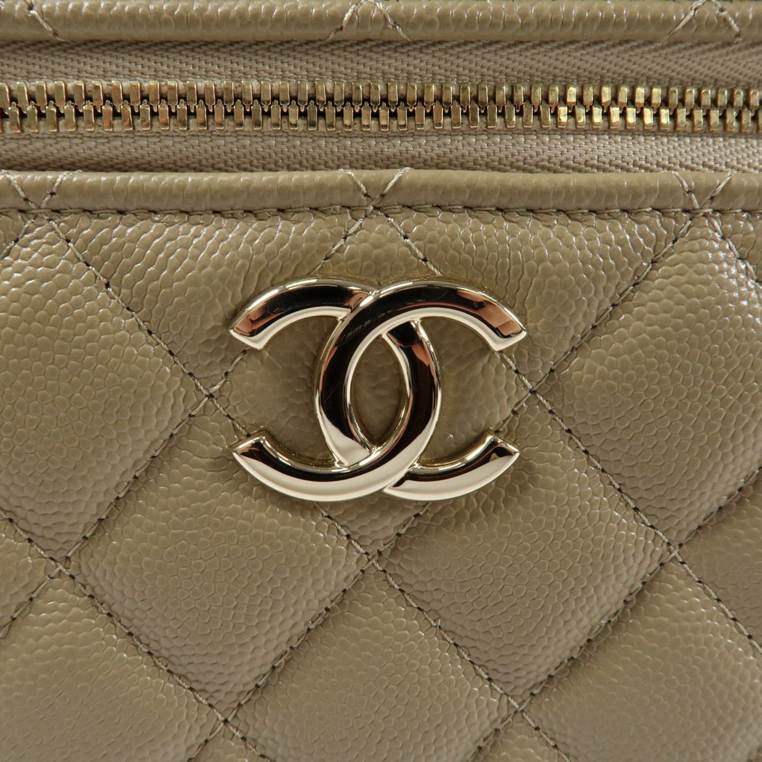 Chanel Vanity Case AS2362 Beige - 5