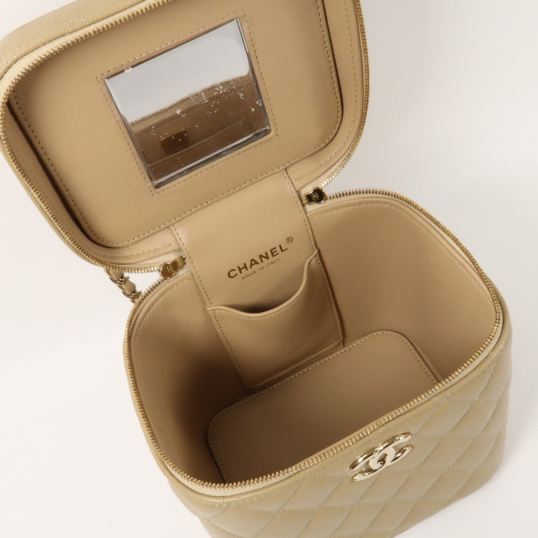 Chanel Vanity Case AS2362 Beige - 7