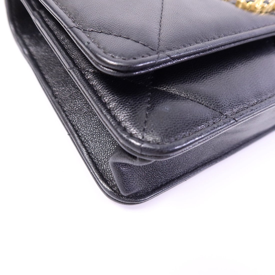 Chanel 19 WOC Black - 12