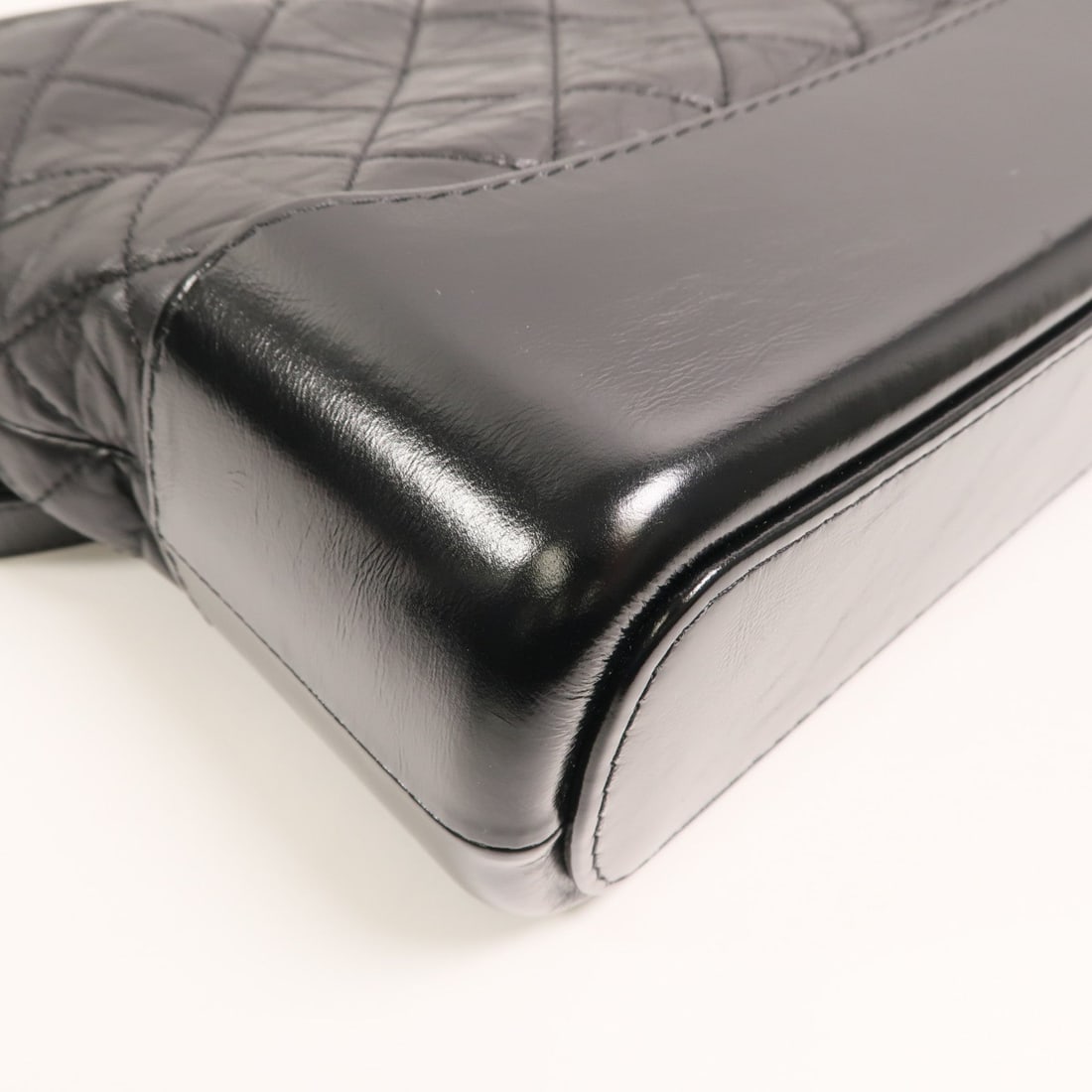 Chanel Gabrielle Medium Black - 14