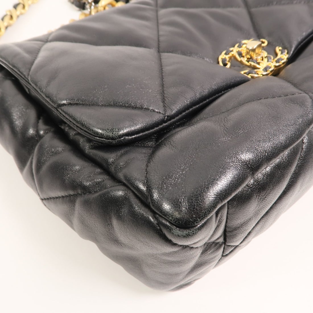 Chanel 19 Medium Black - 12