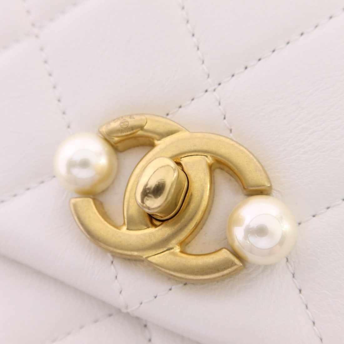 Chanel Shoulder Bag White - 11