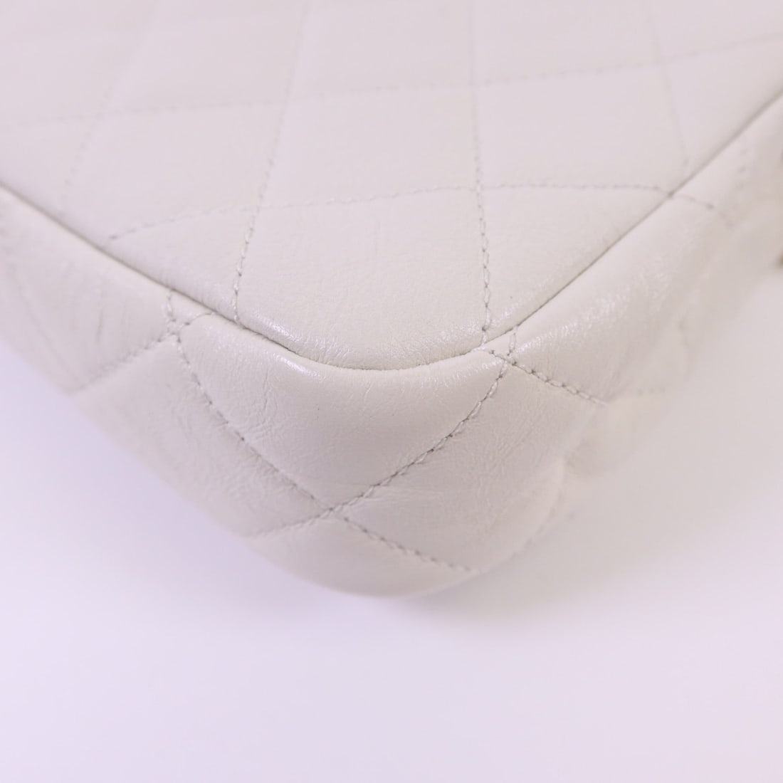 Chanel Shoulder Bag White - 15