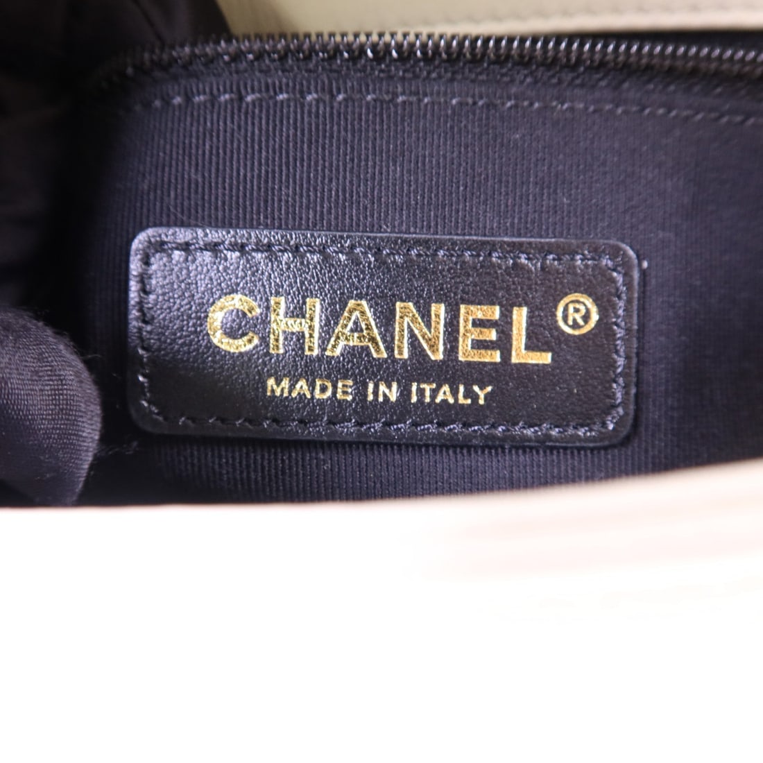 Chanel Shoulder Bag White - 7