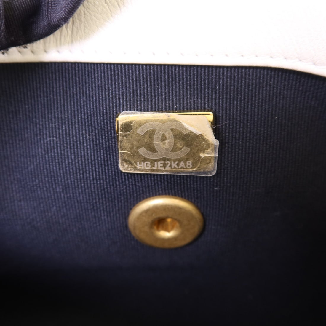 Chanel Shoulder Bag White - 8