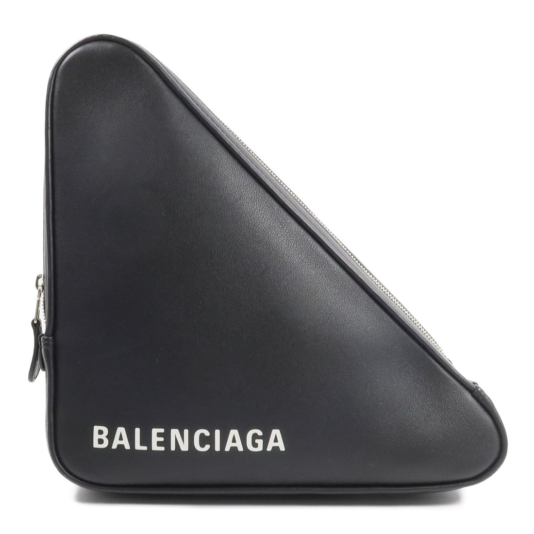 Balenciaga Triangle Clutch Black: Authentic and authenticated Balenciaga Triangle Clutch in black calfskin. Product no. 1000.Y.528147. Approx. 22W x 21.5H x 5D cm. Includes storage bags.