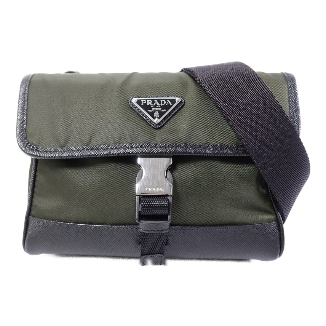Prada Nylon Phone Bag Green: Authentic and authenticated Prada phone bag shoulder bag in green nylon. Product no. RFID. Approx. 17W x 12H x 3.5D cm with 97-142 cm strap. Includes storage bags and shoulder strap.