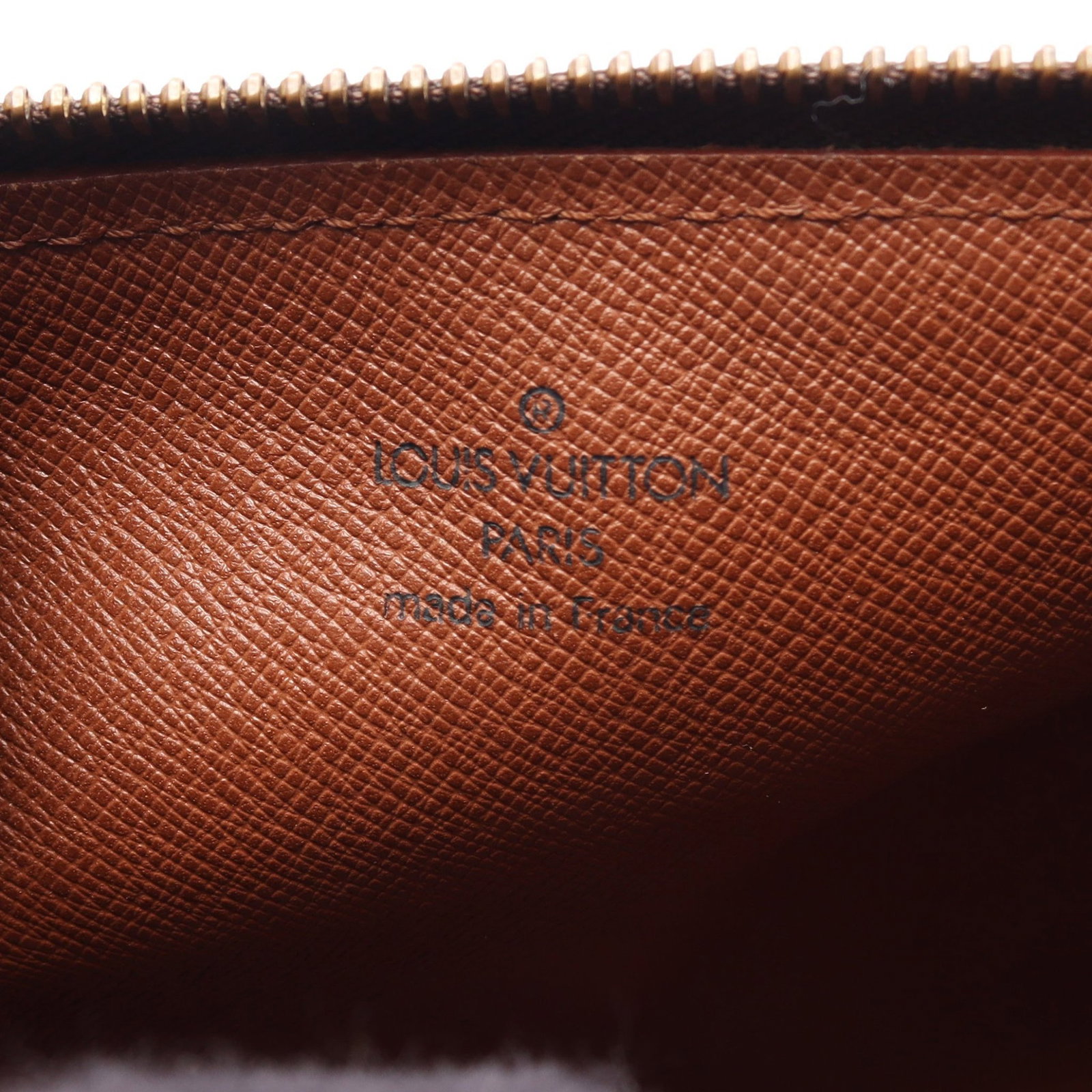 LV Papillon 26 Monogram Handbag - 4